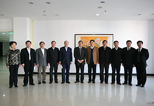 國(guó)家質(zhì)檢總局局長(zhǎng)王勇、副局長(zhǎng)支樹(shù)平、紀(jì)檢組長(zhǎng)王煒、總工程師張綱在&ldquo;全國(guó)質(zhì)量知識(shí)競(jìng)賽&rdquo;復(fù)賽現(xiàn)場(chǎng)親切接見(jiàn)中國(guó)質(zhì)量檢驗(yàn)協(xié)會(huì)秘書(shū)長(zhǎng)張軍、秘書(shū)長(zhǎng)助理張明