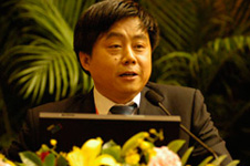 四川久大鹽業(yè)集團(tuán)公司董事長總經(jīng)理傅剛義參加第十六屆中國質(zhì)量高層論壇并講話